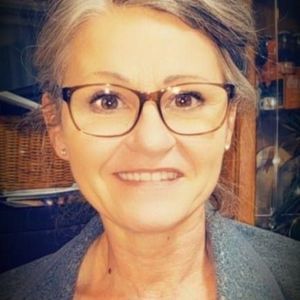 Meet your Posher, Lori